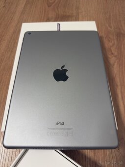 Apple iPad 5th generácie 32GB WiFi - 3