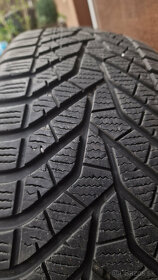 Yokohama W.Drive V905 225/55 R19 99V XL - 3