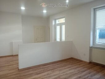 3 izbový byt / kancelária 105 m2 centrum - Komárno - 3