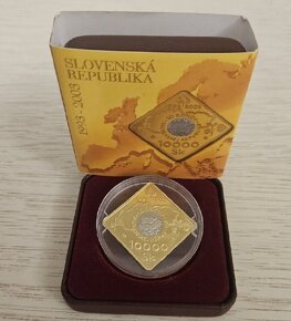 Zlata zberatelska minca 10000Sk 2003-10.výročie vzniku SR
 - 3