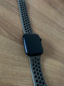 Apple watch SE 2nd GEN 2023 44mm - 3