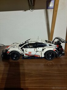 LEGO® Technic 42096 Porsche 911 RSR - 3