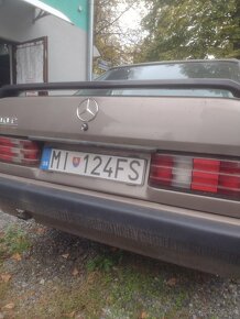 Predám zadný spojler na Mercedes Benz E W124 - 3