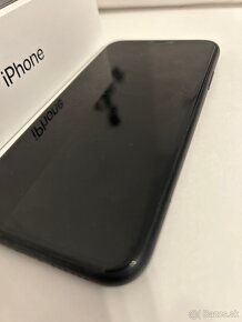 iPhone XR - 3