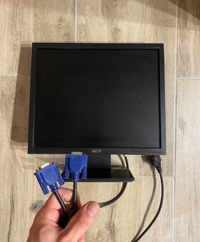 Acer LCD Monitor - 3