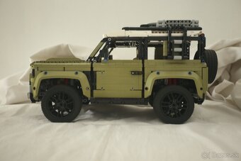 Lego Technic Land Rover Defender - 3