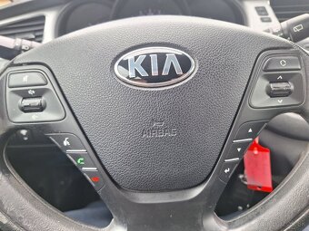 KIA CEED SW 1,4 DIESEL FACELIFT ROK 2014 - 3