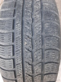 Predam zimnné pneu 205/55 R16 - 3