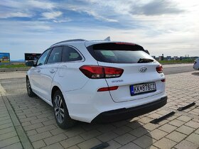 Hyundai i30 CW 1.4i Family 2019 - 3