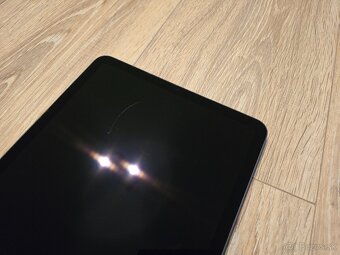 Apple iPad Air 5 64gb s procesorom M1 škrabanec na display - 3