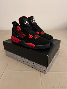 Jordan 4 Thunder Red - 3