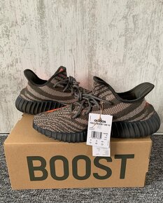 Yeezy Boost 350 V2 'Dark Beluga' (44-2/3) - 3