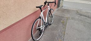 Predám cestný bicykel Chrisson Rekordér SE,kolesá 28" - 3