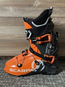 Scarpa Maestrale 2021 - 3