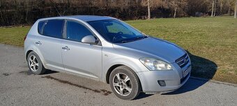 Kia ceed 1,4 77kw - 3