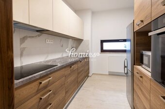 PRENÁJOM 3 izbový byt-novostavba-centrum mesta s parkovaním - 3