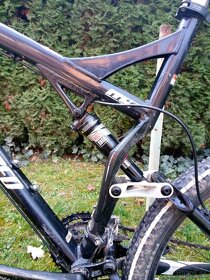 Predám Specialized pred servisom - 3