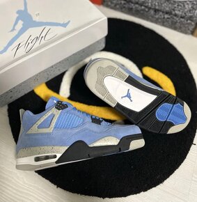 Nike Air Jordan Retro 4 SE University Blue - 3