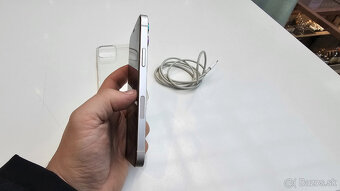 Zánovný iPhone 12 biely 64GB - aj vymením - 3