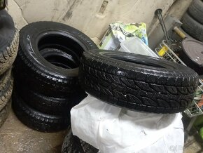 Pneu Bridgestone M/S  225/70 R15 - 3