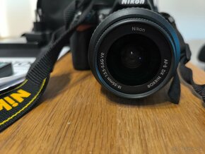 Nikon D3100 - 3