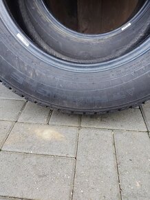 Predám zimné pneumatiky  225/65R16C - 3