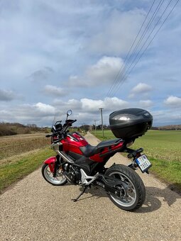 Honda NC 750 X (2016) - 3