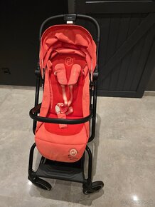 Cybex Eezy S Plus 2 Hibiscus Red - 3