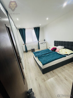 NA PREDAJ - 2-izbový byt v Nových Zámkoch 60m² - 3