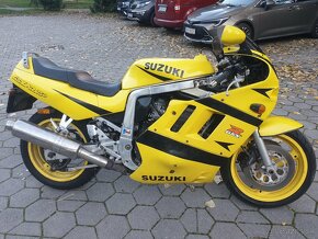 Suzuki gsx750r - 3