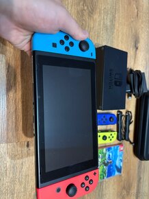 Predám Nintendo Switch + príslušenstvo - 3