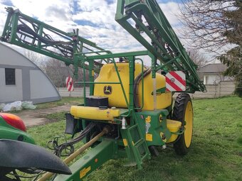 Na predaj postrekovač John Deere 732 - 3