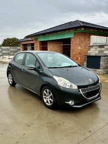 Peugeot 208, nájazd 147 000, 2014, 1.2 - 3