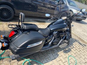 Suzuki Intruder 1500 BT - 3