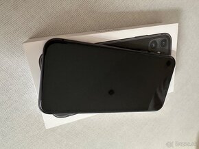 iPhone 11 64GB Black v záruke O2 - 3