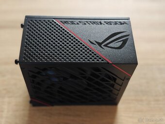 ASUS ROG STRIX 850W GOLD - 3