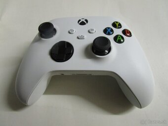 PREDAM XBOX MODEL 1914 nejde zapnut ZA 8€ - 3