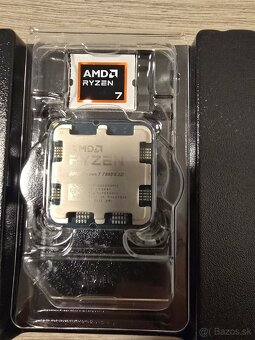 AMD Ryzen 7 7800X3D - 3