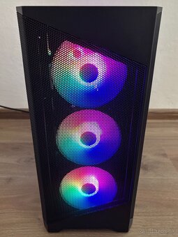 PREDÁM HERNÝ PC - R5 5600, RTX 2060S 8GB, 16GB DDR4, SSD,HDD - 3