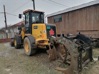 Jcb 411 - 3