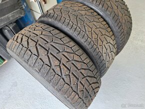 Predám zimné gumy 225/45 R17 - 3