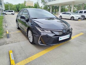 Toyota Corolla 1.8 Hybrid Selection, DPH - 3