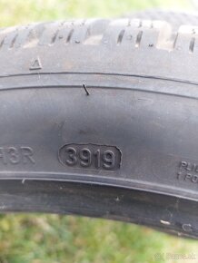 Predam 2ks zimne pneumatiky Dunlop 225/45 r17 - 3