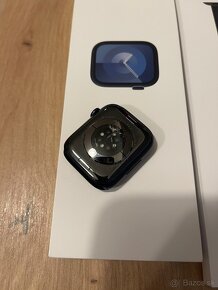 Predám skoro nepoužívané Apple watch 9 45mm - poškodenie - 3