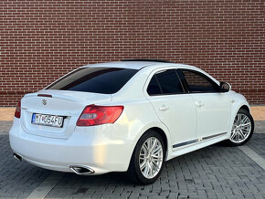 Suzuki Kizashi 2.4 VVT 131kW - 3