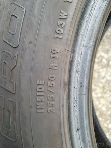 255/50R19 - 3