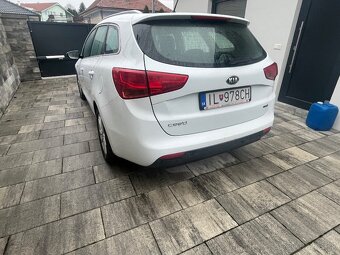 KIA Ceed II combi 1.6CRDI 100kw/DIESEL - 3