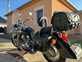 Honda Shadow VT750C - 3