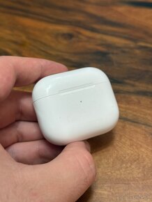 Apple AirPods 3 nahradne originalne nabijacie puzdro - 3