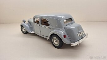 1:18 CITROEN 15CV, š - 3